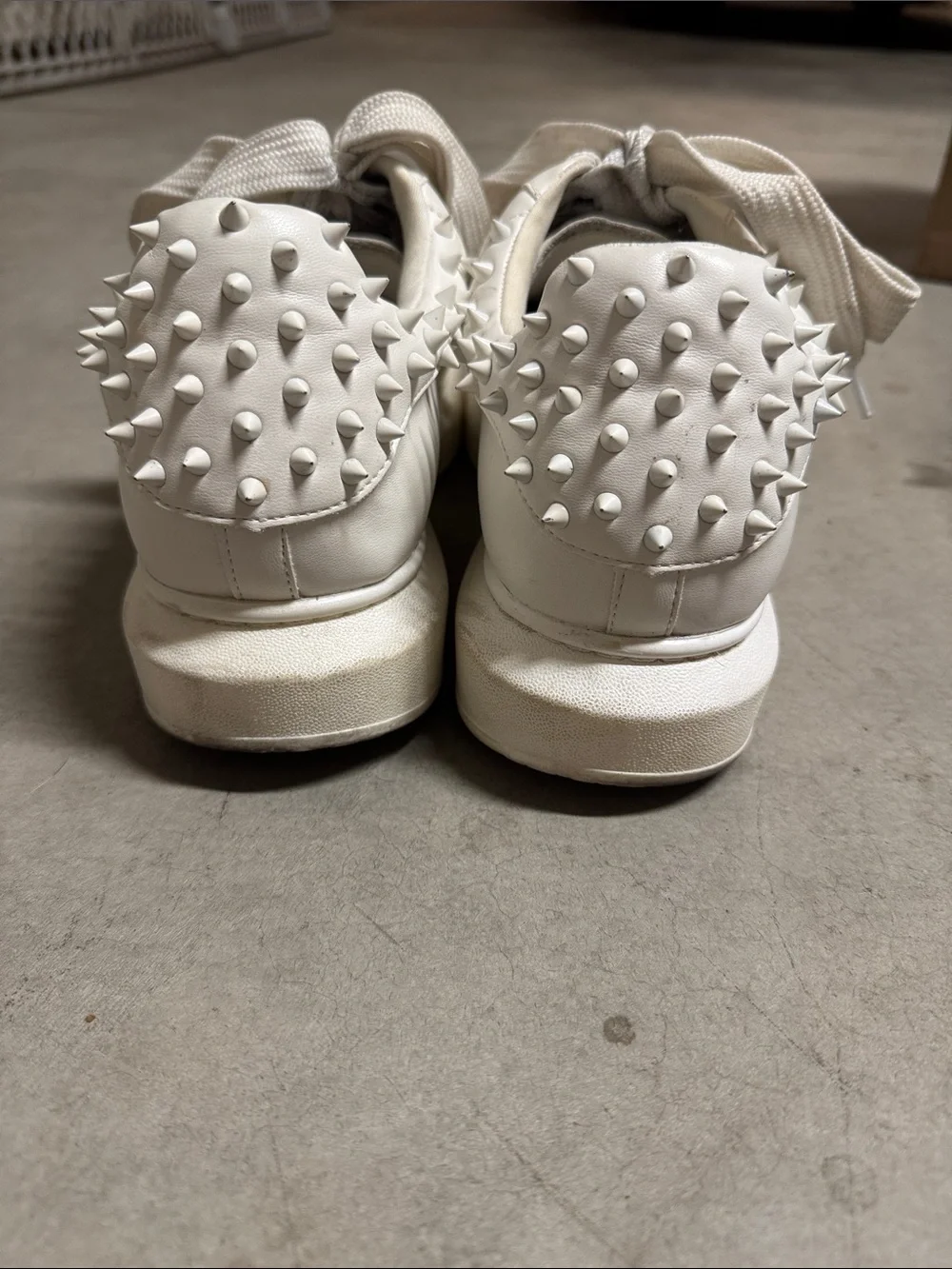 Steve Madden low top